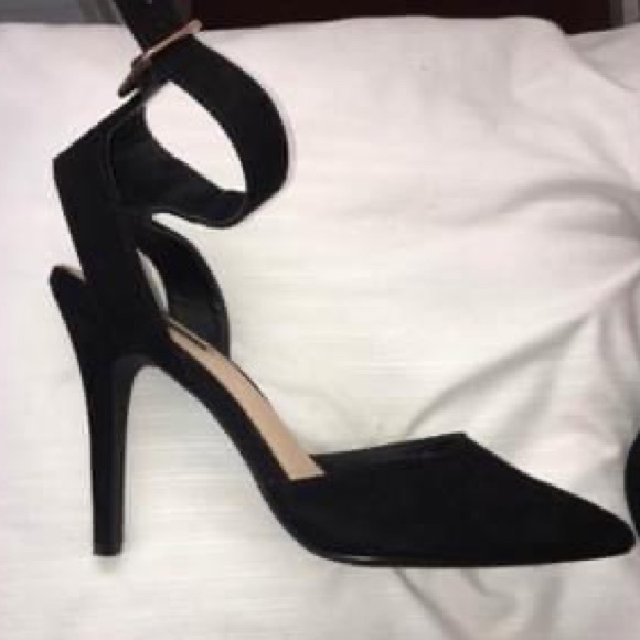 Forever 21 Black Heels - Picture 3 of 3
